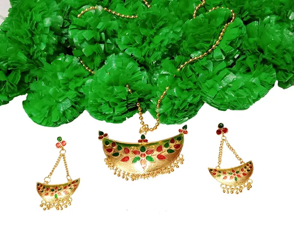 Assamese_Traditional_Gold_Plated_Red_Green_Colour_Joonbiri_Chain_Jewellery_Set_For_Women